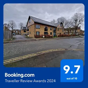 2 Bedroom Apartment, Free Parking Apartment York
