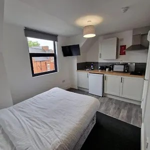  Apartment Modern Studio Next To Notts Castle!